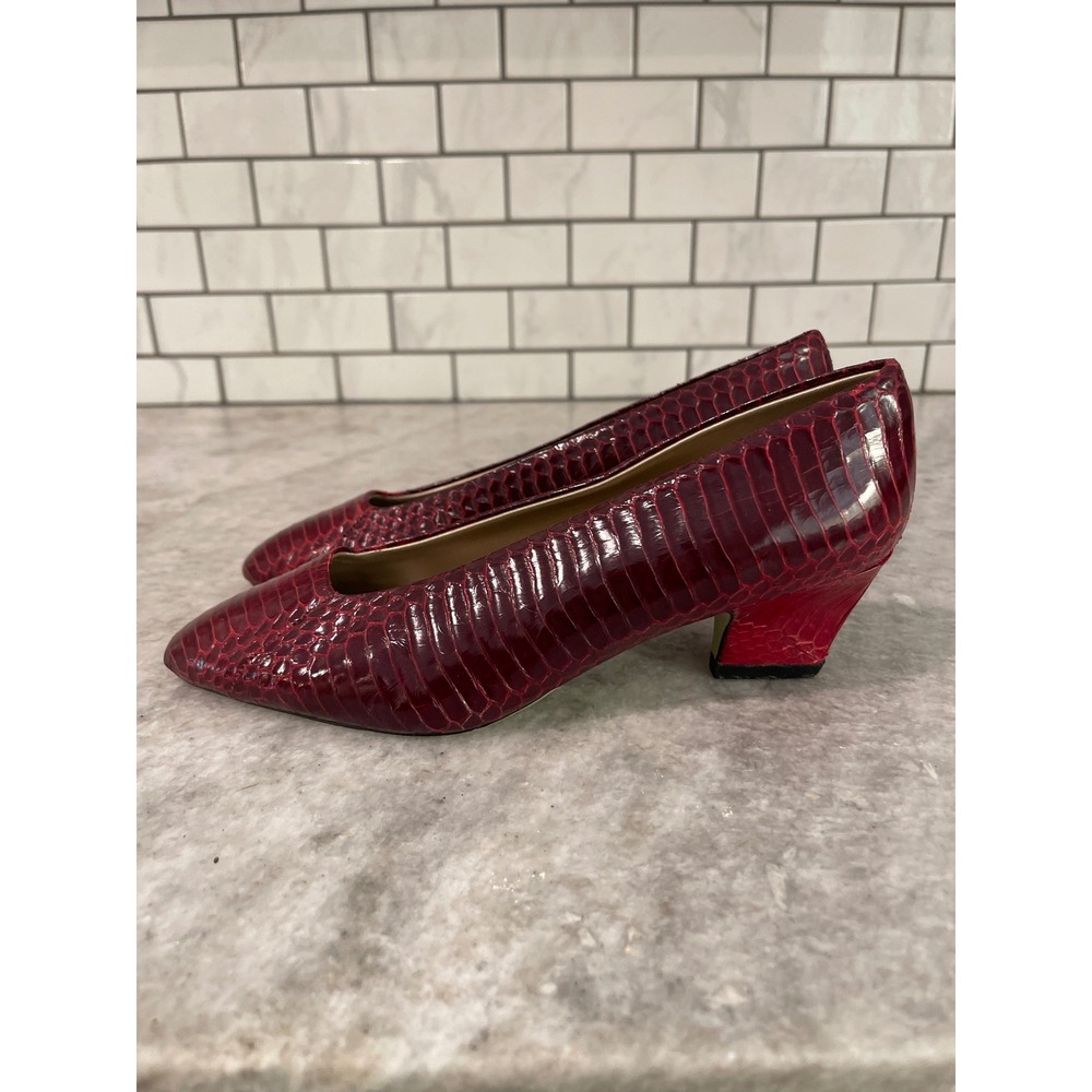 Karen Scott Pumps Women 5.5 Burgundy Ellen II Snakeskin Embossed Leather Kitten